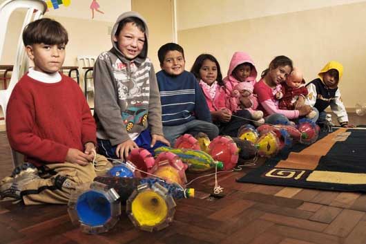 CAPOEIRA ESCOLAR: A inclusão da Capoeira na Escola nas aulas de Educação Física Escolar e de Artes